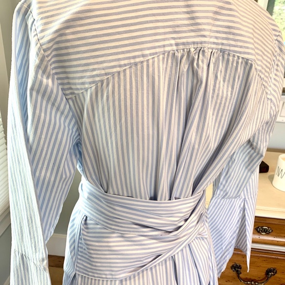 Pinstripe menswear style dress. Size 6. - Picture 6 of 8